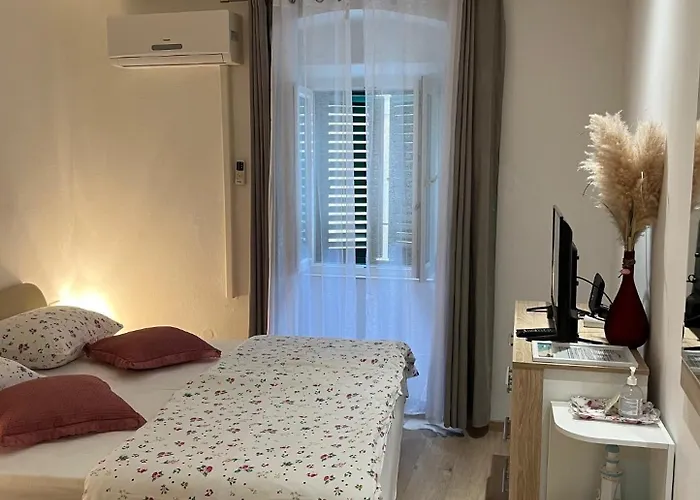 Charming Apartment In Old Town